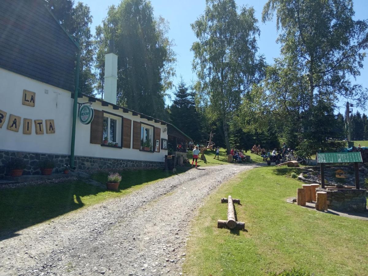 Penzion La Baita Branna Luaran gambar